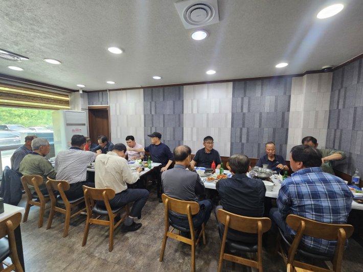 1세 원로회원과 함께한 식사