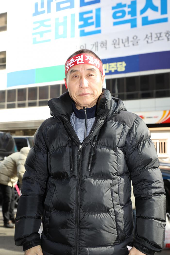 삭발 단식투쟁중인 하태식 회장