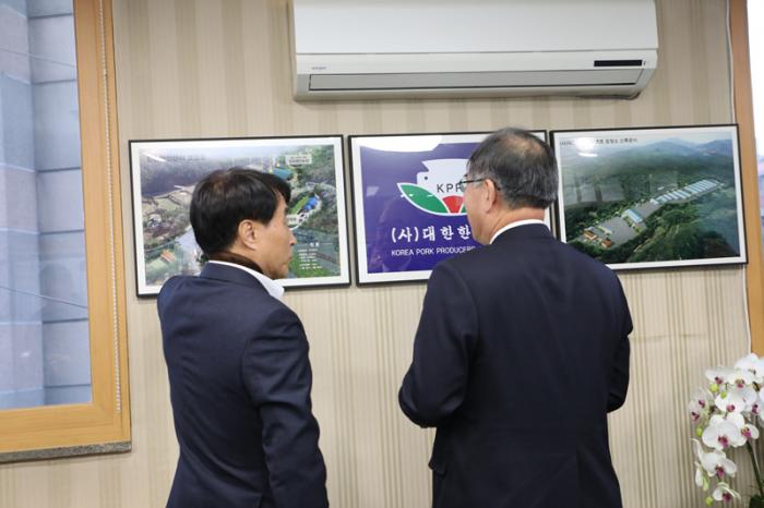 이개호 장관 한돈협회 방문