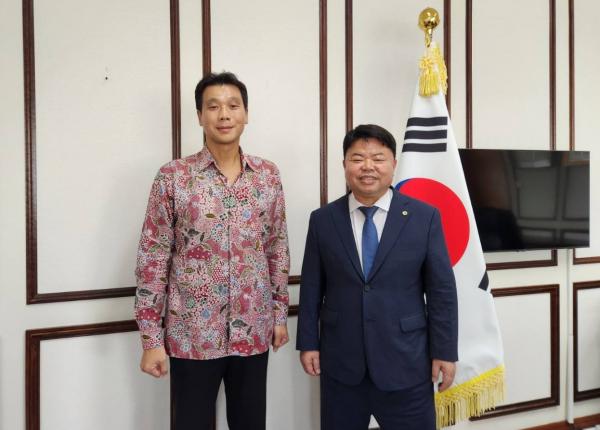 [활동] 이기홍 회장, 싱가포르 현지 발로 뛰며 제주 한돈 수출 런칭 행사 총력 준비